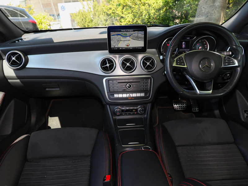 Mercedes-Benz CLA Class Cla 220D Amg Line Night Edition Tip Black #3