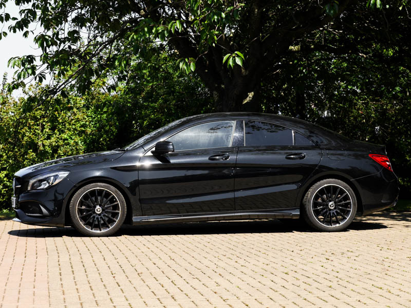 Mercedes-Benz CLA Class Cla 220D Amg Line Night Edition Tip Black #4
