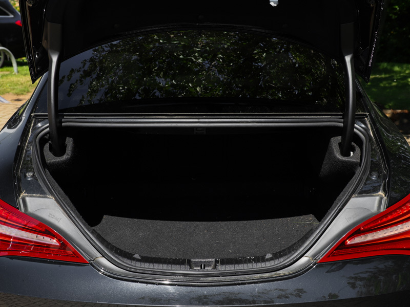 Mercedes-Benz CLA Class 1.6 Cla 180 Black #8