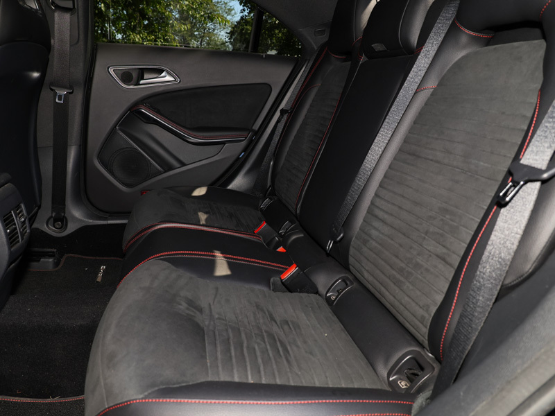 Mercedes-Benz CLA Class Cla 220D Amg Line Night Edition Tip Black #6