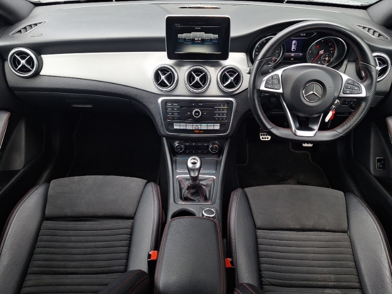 Mercedes-Benz CLA Class Cla 200D Amg Line Silver #3