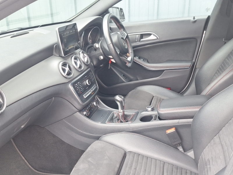 Mercedes-Benz CLA Class Cla 200D Amg Line Silver #5