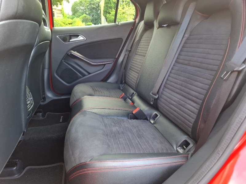 Mercedes-Benz GLA Class Gla 180 Amg Line Edition LN20KZK Red #6