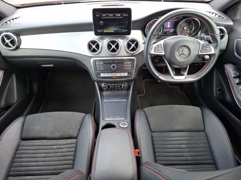 Mercedes-Benz GLA Class Gla 180 Amg Line Edition LN20KZK Red #3