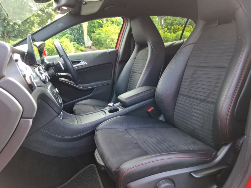 Mercedes-Benz GLA Class Gla 180 Amg Line Edition LN20KZK Red #5