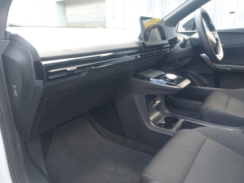 MG MG4 125Kw Se Ev 51Kwh White #5