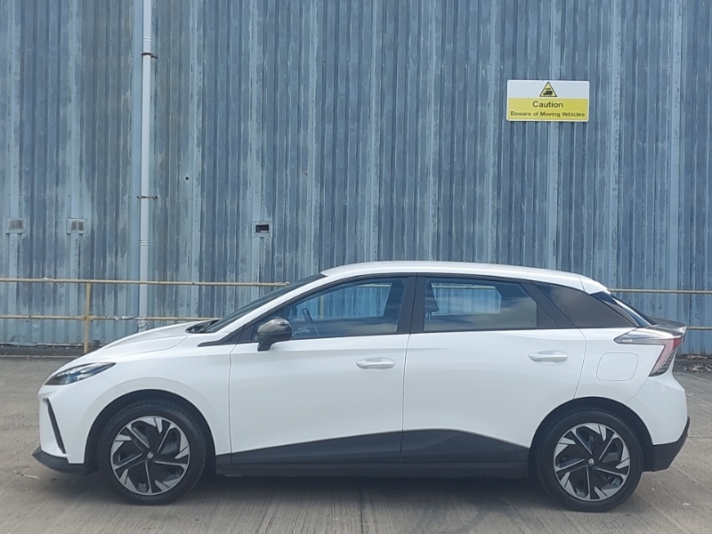 MG MG4 125Kw Se Ev 51Kwh White #4
