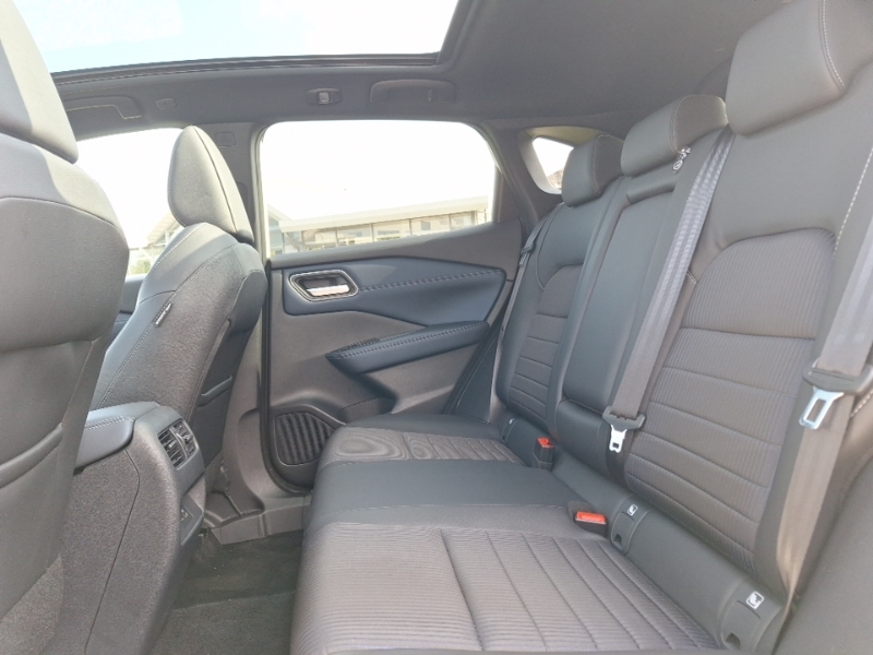 Nissan Qashqai 1.5 E-power Tekna CF23JWP White #6