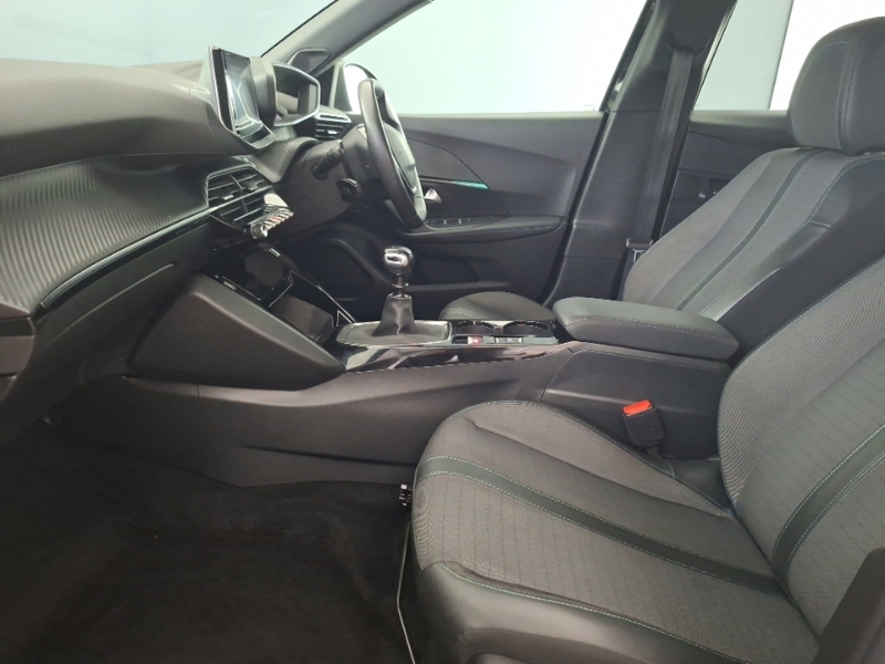 Peugeot 2008 1.2 Puretech Allure Premium CA23NKO Black #5