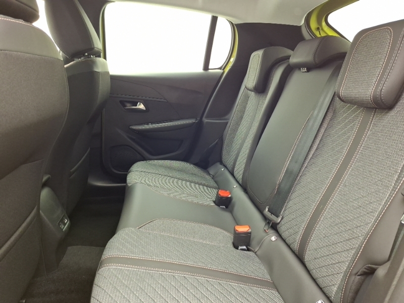Peugeot 208 1.2 Puretech 100 Allure Yellow #6