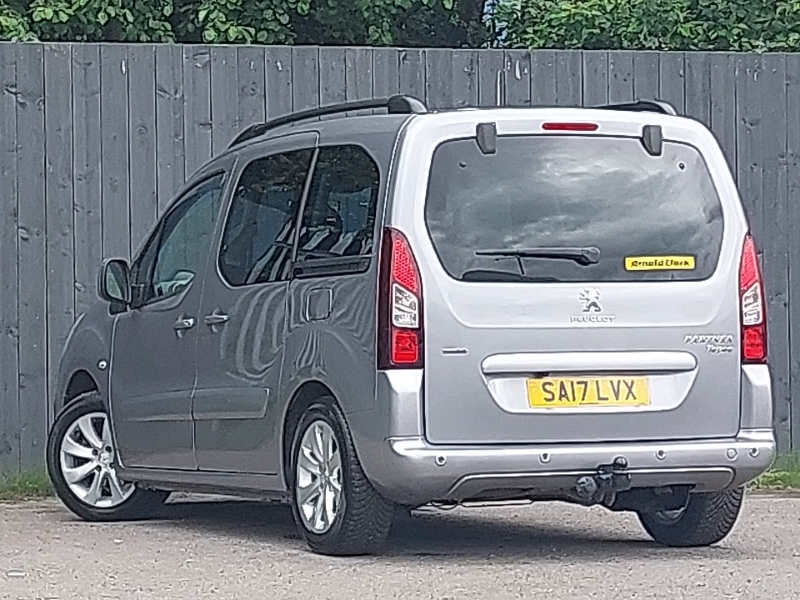 Peugeot Partner Tepee 1.6 Bluehdi 120 Allure Grey #2