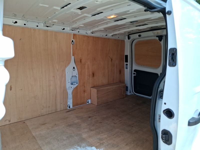 Renault Trafic Ll30 Blue Dci 130 Advance Safety Van White #6