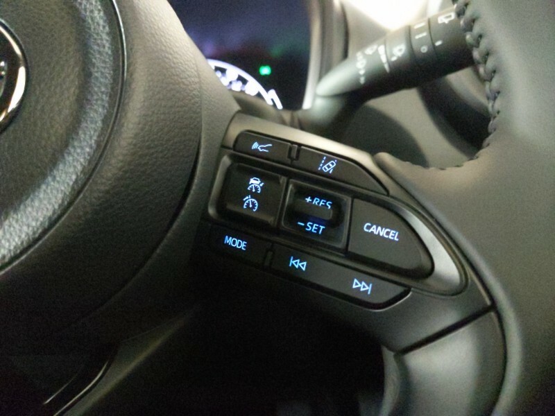 Toyota Aygo X Edge White #16