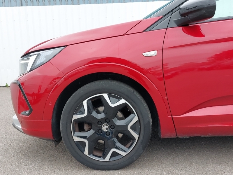 Vauxhall Grandland Ultimate White #19
