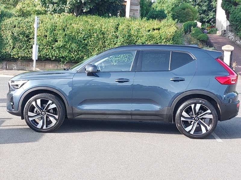 Volvo XC40 2.0 B3p Ultra Dark SO25KYH Blue #4