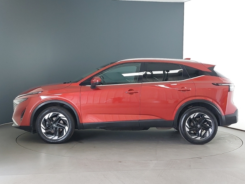 Nissan Qashqai 1.3 Dig-t Mh 158 N-connecta Xtronic Red #4