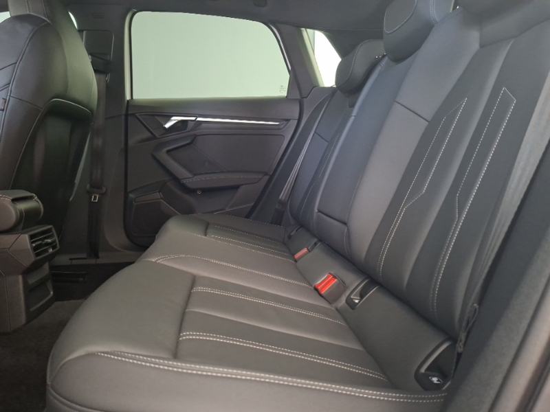 Audi A3 30 Tfsi S Line S Tronic White #6