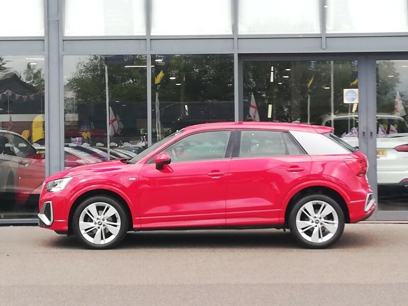 Audi Q2 35 Tfsi S Line Red #4
