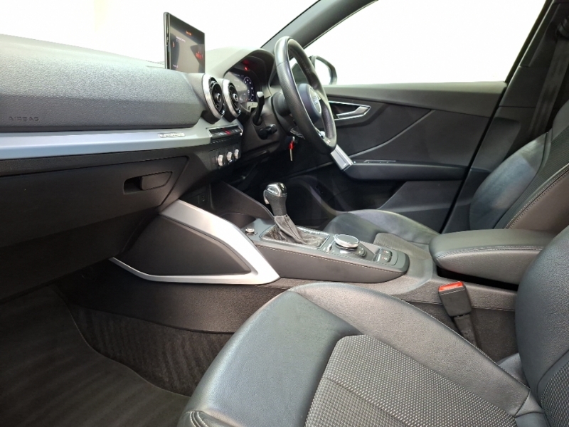 Audi Q2 35 Tdi Quattro S Line S Tronic Black #5