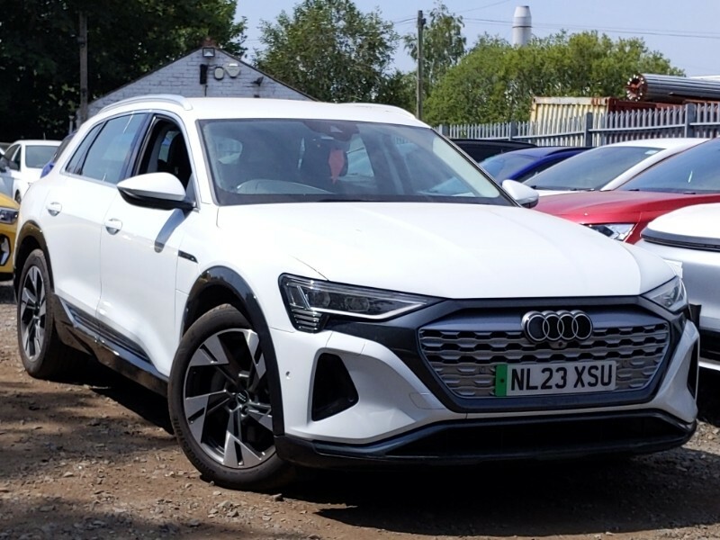 Audi Q8 e tron 250Kw 50 Quattro 95Kwh Sport White