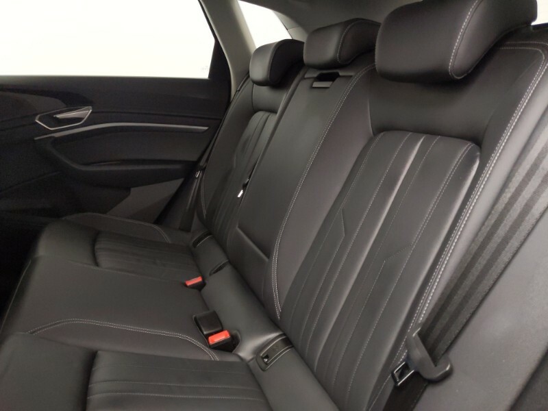 Audi Q8 e tron 250Kw 50 Quattro 95Kwh Sport White #6