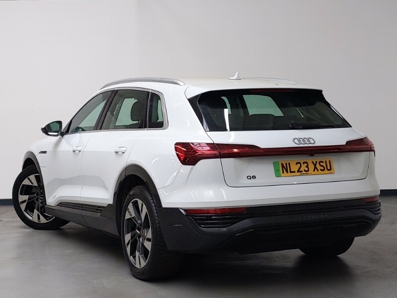 Audi Q8 e tron 250Kw 50 Quattro 95Kwh Sport White #2
