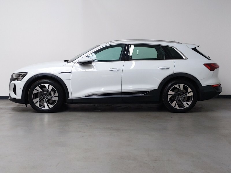 Audi Q8 e tron 250Kw 50 Quattro 95Kwh Sport White #4
