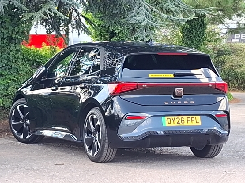 Cupra Born 170Kw E-boost V2 59Kwh Black #2