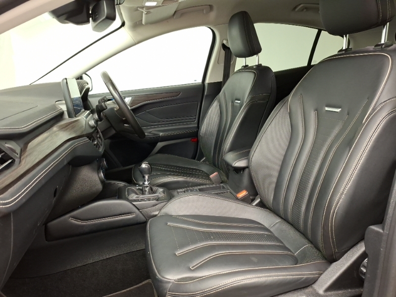 Ford Focus 1.0 Ecoboost 125 Black #5