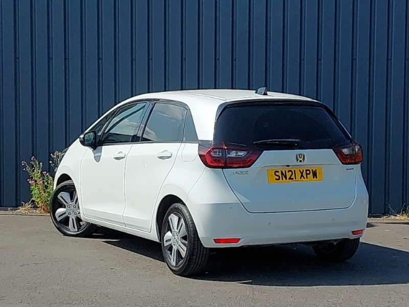 Honda Jazz 1.5 I-mmd Hybrid Ex Ecvt White #2