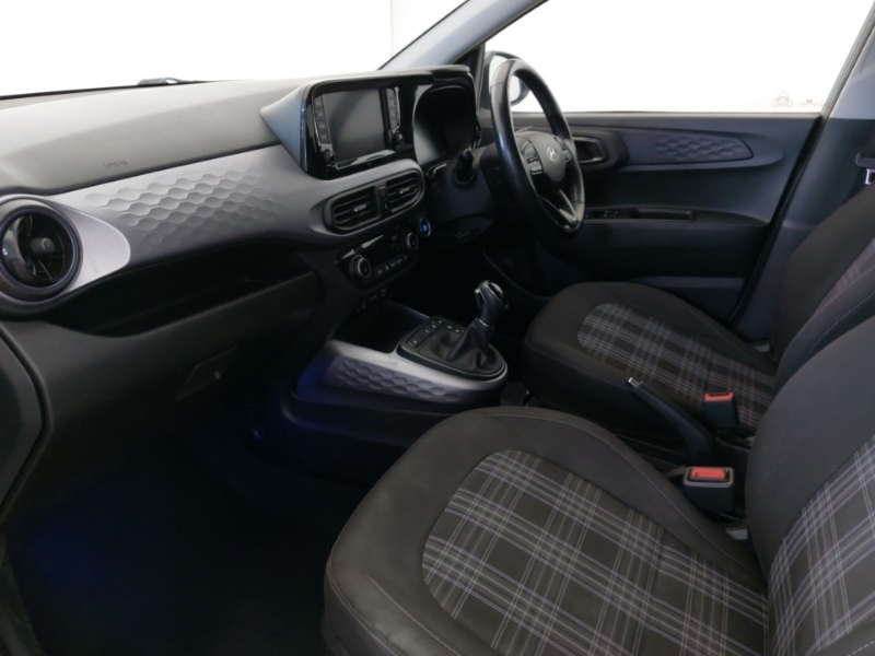 Hyundai I10 1.2 79 Premium Nav Green #5