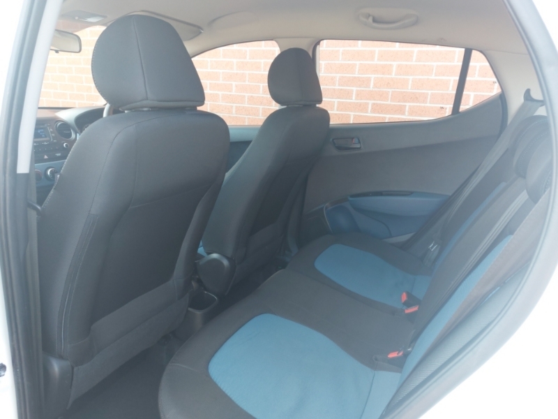 Hyundai I10 1.0 Se White #6