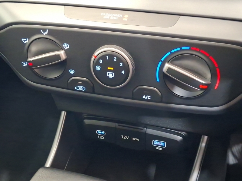 Hyundai I20 Advance White #16