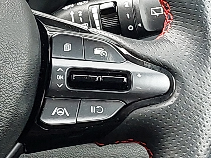 Hyundai I20 Se Connect Green #11