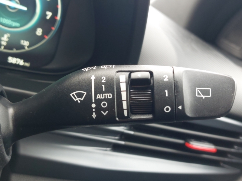 Hyundai I20 Se Connect Green #13
