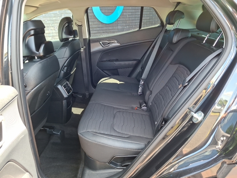 Kia Sportage 1.6T Gdi Hev 3 Black #6