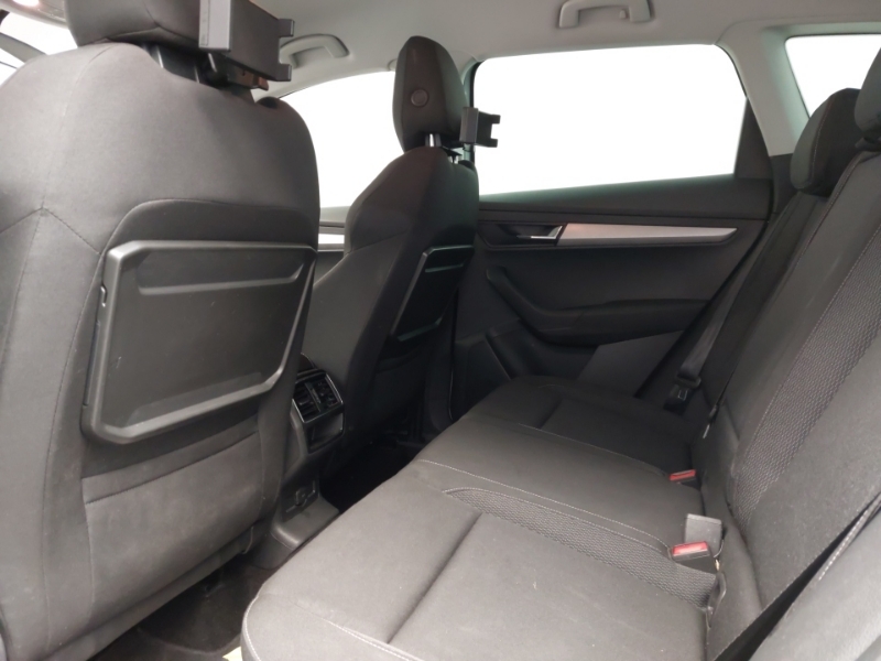Skoda Karoq 1.0 Tsi Se Drive Silver #6