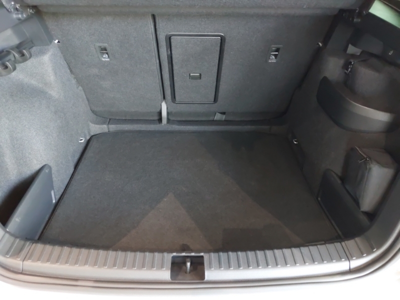 Skoda Karoq Se L Silver #18