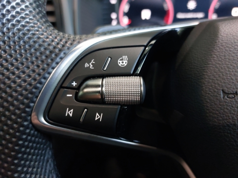 Skoda Karoq Se L Silver #12
