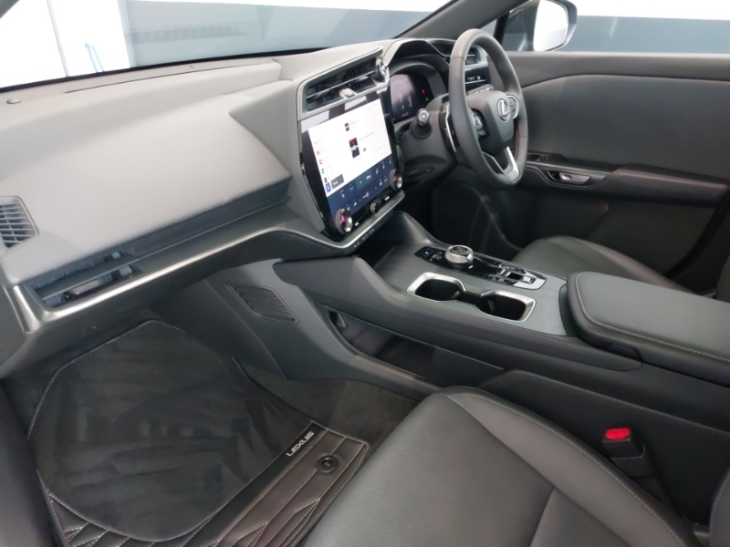 Lexus RZ 450E 230Kw Direct4 Premium 71 Kwh Silver #5