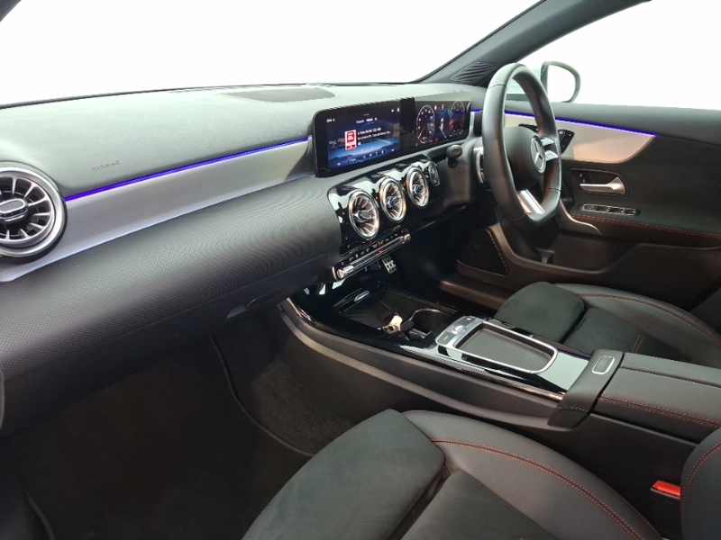 Mercedes-Benz A Class A180 Amg Line Premium Plus White #5