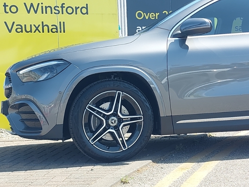Mercedes-Benz GLA Class Gla 200 Amg Line Executive White #19