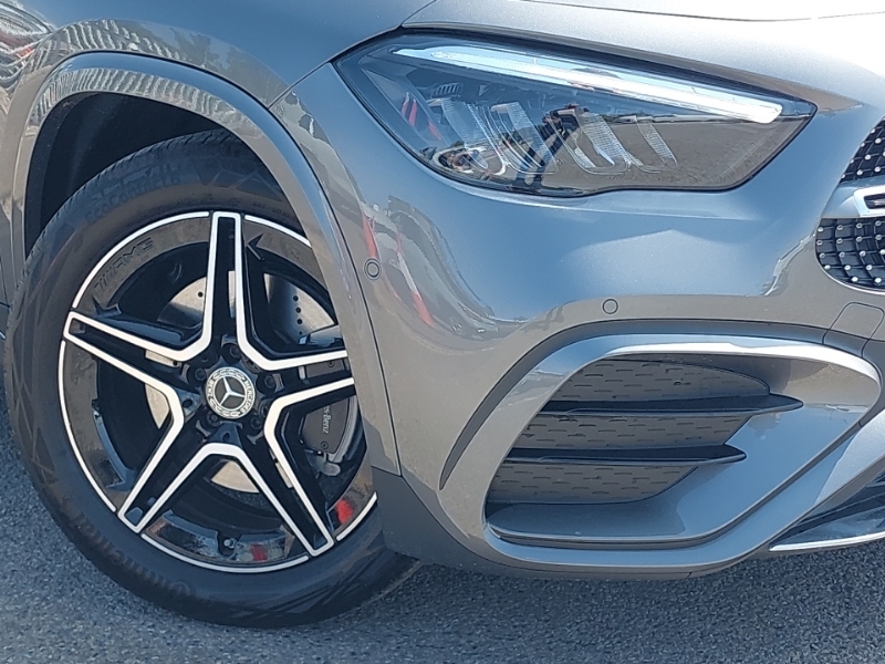 Mercedes-Benz GLA Class Gla 200 Amg Line Executive White #20