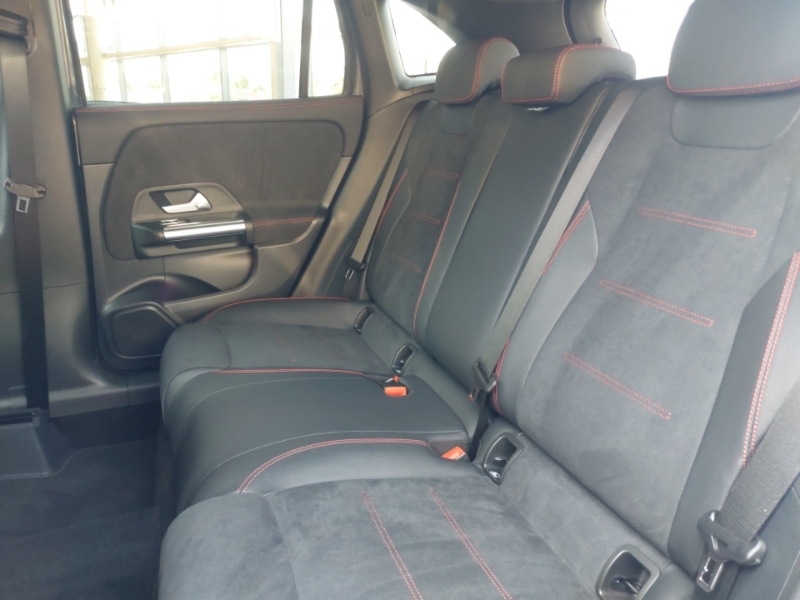Mercedes-Benz GLA Class Gla 200 Amg Line Executive Grey #6