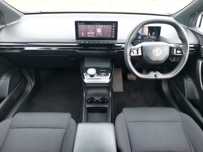 MG MG4 150Kw Se Ev Long Range 64Kwh White #3