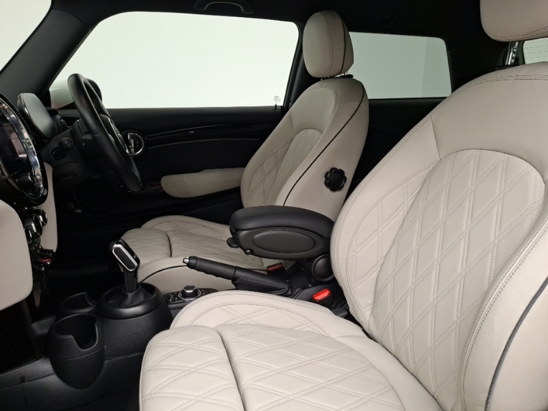 Mini Hatch 1.5 Cooper Exclusive Premium Red #5