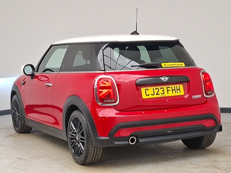 Mini Hatch 1.5 Cooper Exclusive Premium Red #2