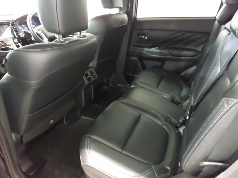 Mitsubishi Outlander 2.4 Phev Dynamic Black #6