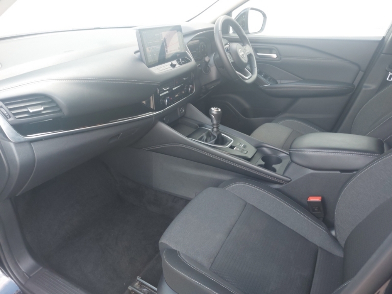 Nissan Qashqai 1.3 Dig-t Mh N-connecta Glass Roof DN73XFE Black #5