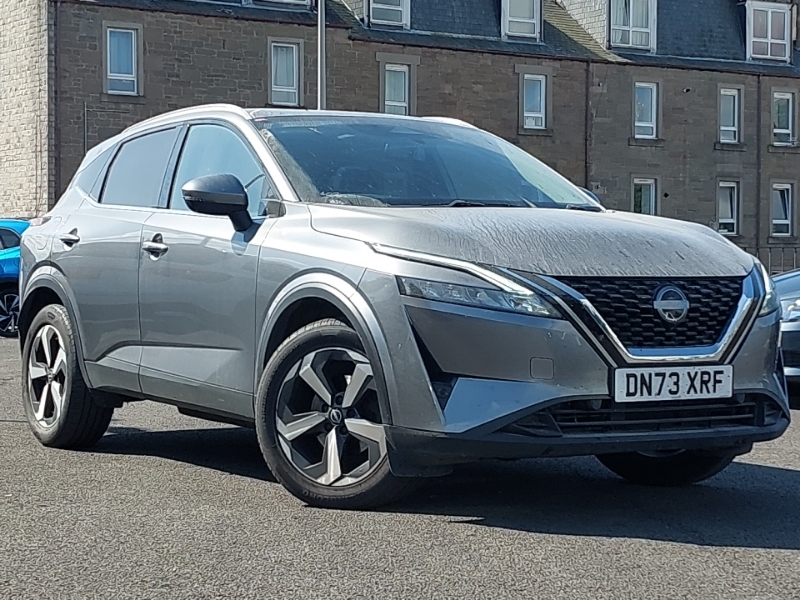 Nissan Qashqai 1.3 Dig-t Mh N-connecta Glass Roof Grey